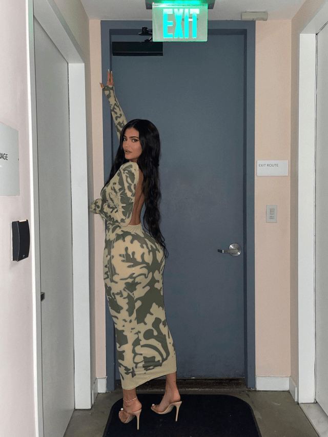 Birthday Special: 8 times Kylie Jenner flaunts hourglass figure in bodycon outfits