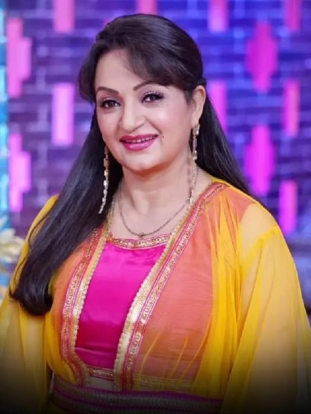 Upasana Singh Birthday Special: Comedy, Courage & Cinema